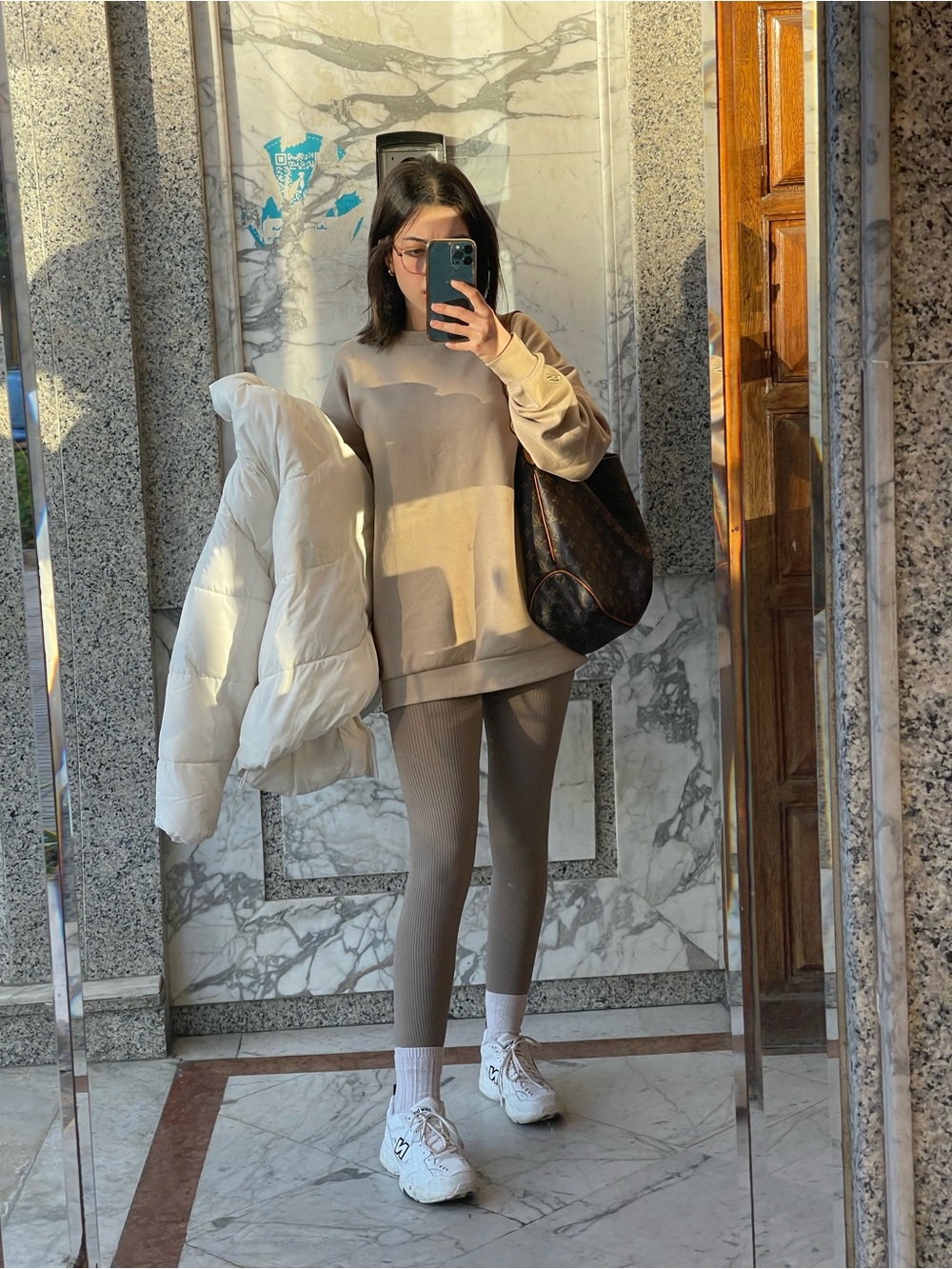 Pack of 3 sweatshirts (beige, blue and white)